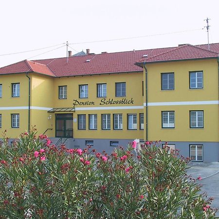 Pension Schlossblick Nebersdorf Luaran gambar